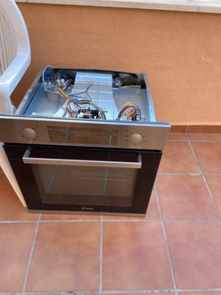 dos hornos usados para piezas uno funciona aún 