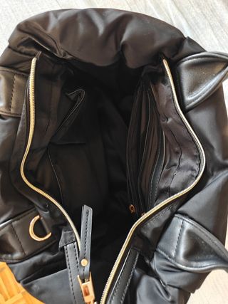Borsa nera imbottita idrorepellente 