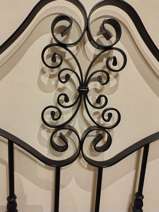 Cabecero metal negro forja
Para cama de 150 cmts.