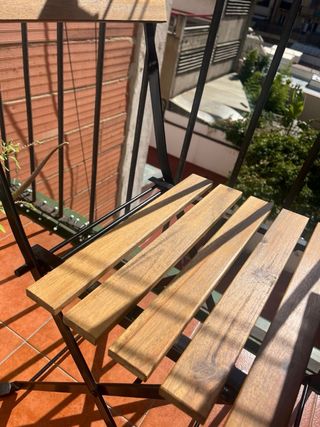 Mesa y sillas plegables - exterior