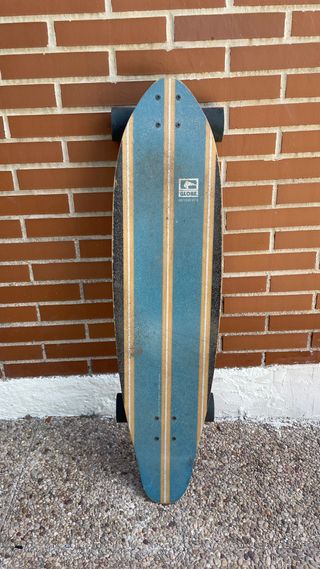 Longboard Globe con ruedas Monster