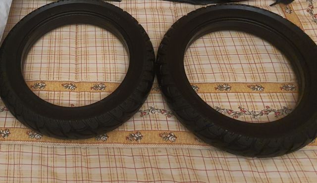 Neumáticos sólidos/ruedas macizas 12 1/2X2 1/4