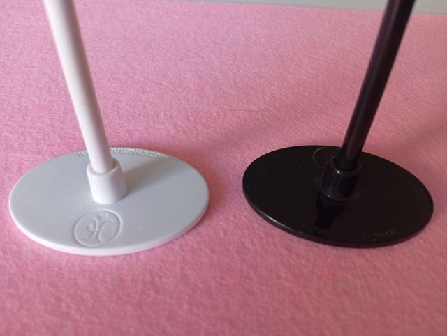 2 Maniquies Barbie Blanco y Negro