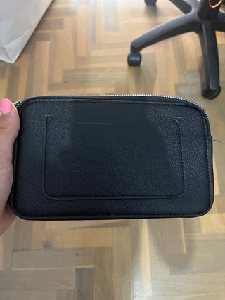 Bolso Guess negro bandolera
