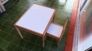 Mesa y silla niño Ikea - Madera