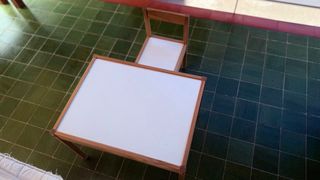 Mesa y silla niño Ikea - Madera