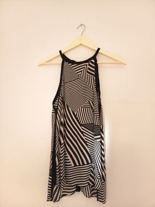 Top Zara blanco y negro