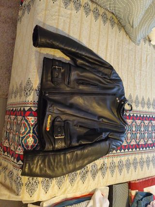 Chaqueta cuero Garibaldi negra