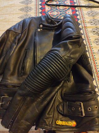 Chaqueta cuero Garibaldi negra