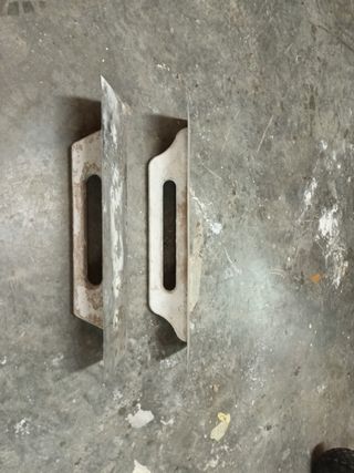 2 Llanas albañilería usadas