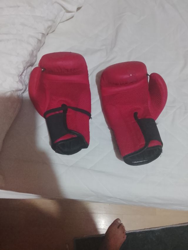 Guantes boxeo rojos