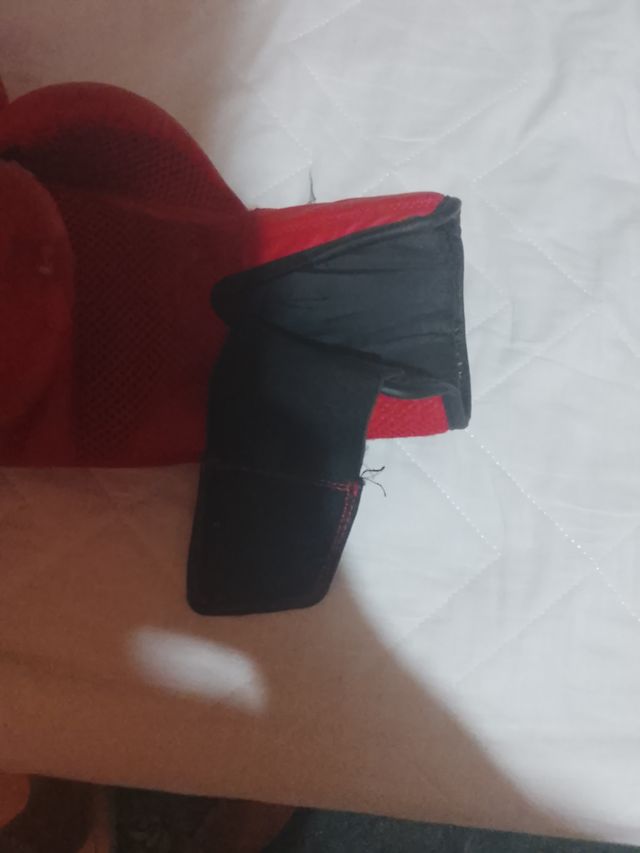 Guantes boxeo rojos