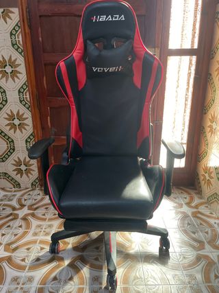 Silla gaming Voveii roja y negra