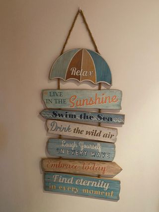 Decoración playera de madera