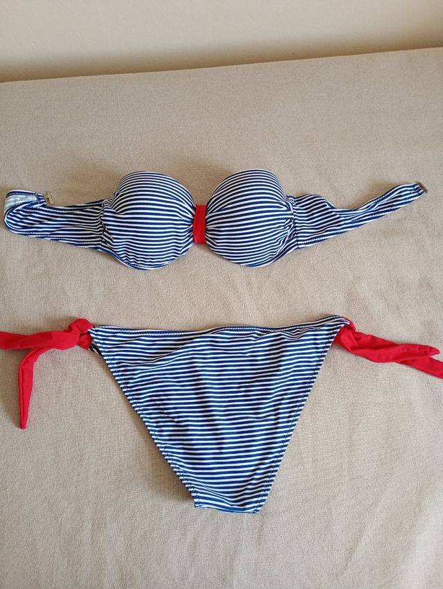 Bikini rayas azul-rojo