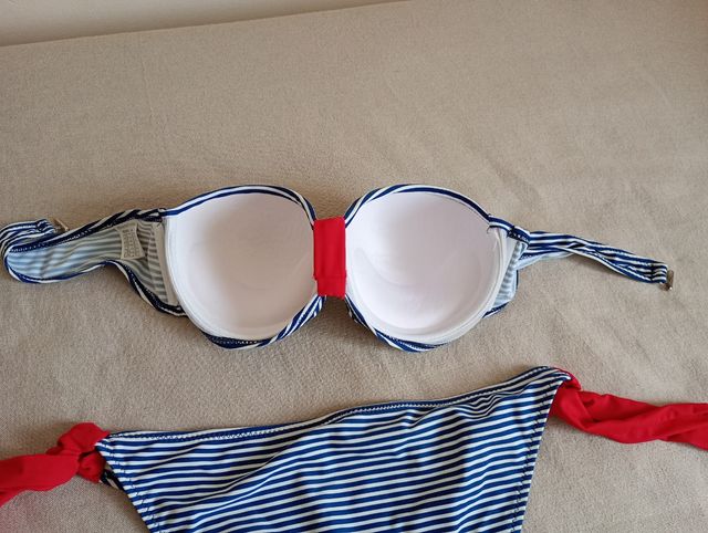 Bikini rayas azul-rojo