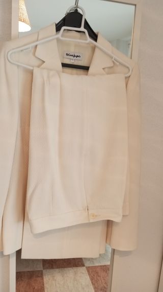 Traje mujer El Corte Inglés beige t.42