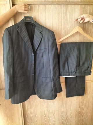 Traje hombre raya diplomática