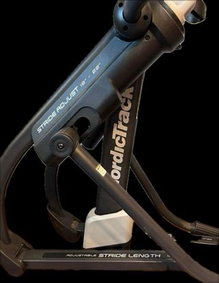 Bicicleta elíptica NordicTrack Commercial ACT 7