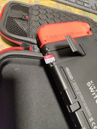 Nintendo Switch + Rigfit, funda, maletín y mandos
