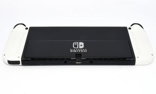 Nintendo Switch OLED - Blanca y Negra