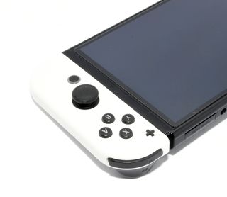 Nintendo Switch OLED - Blanca y Negra