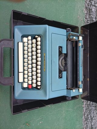 Máquina escribir Olivetti Studio 46