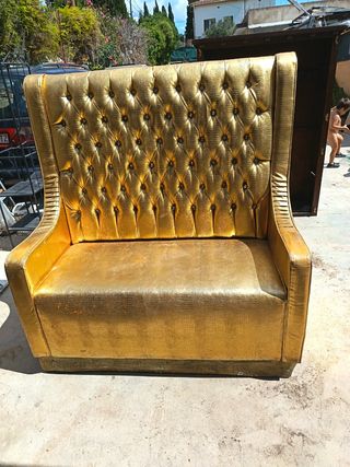 Divano Chesterfield Gold