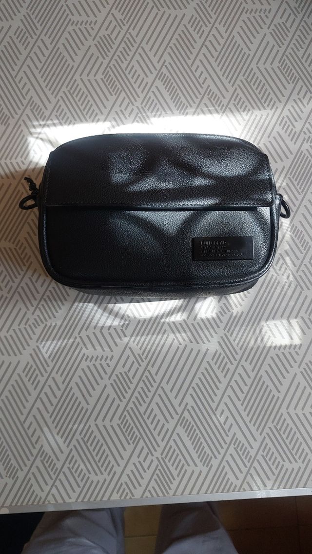 Bolso negro clásico