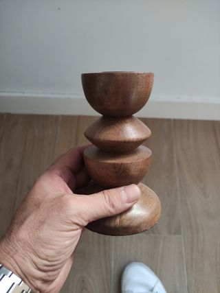 Portacandele in legno marrone