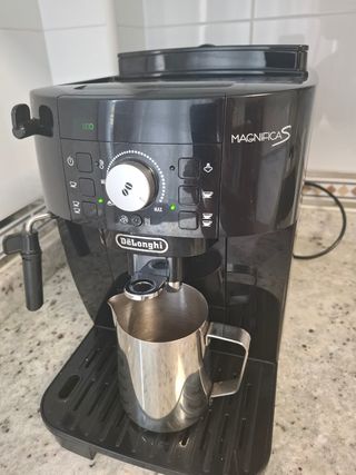 Cafetera Delonghi Magnifica