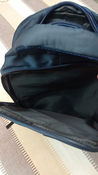 Mochila azul.