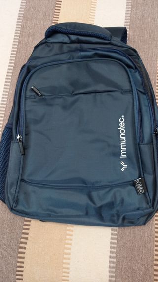 Mochila azul.