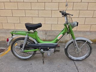Ciclomotor Torrot verde vintage