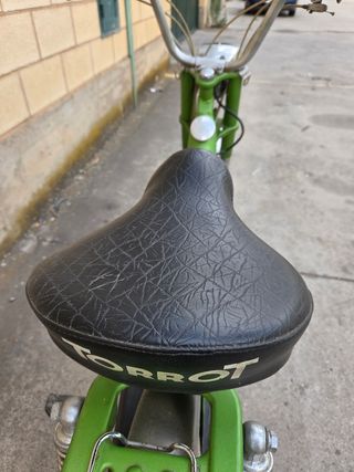 Ciclomotor Torrot verde vintage
