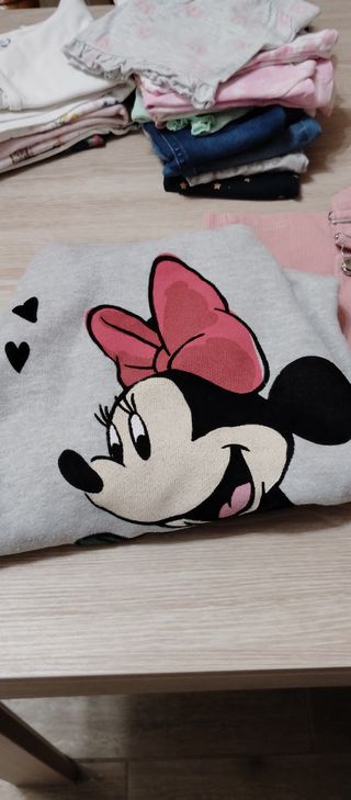 Ropa niña 4-5 años. Impecable