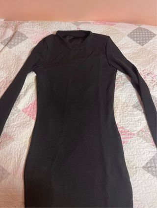 Vestido negro manga larga