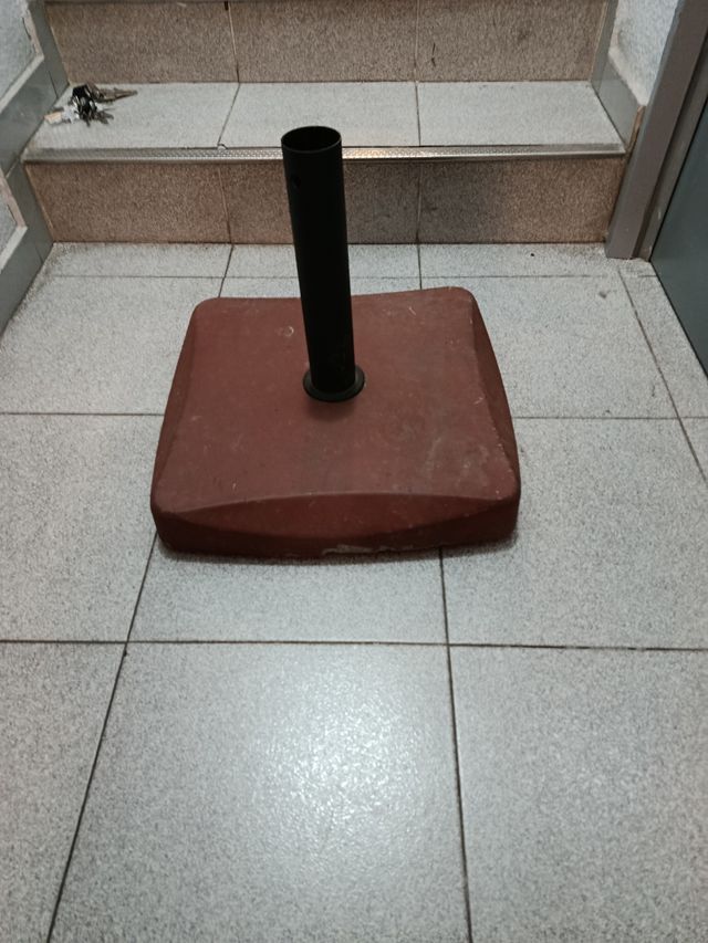 Base sombrilla - Terracota y metal