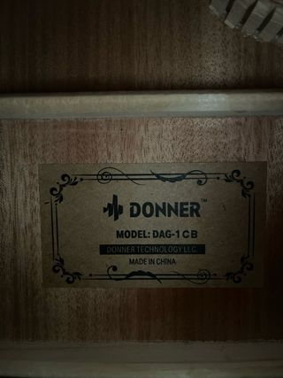 Guitarra acústica Donner DAR-1CB negra