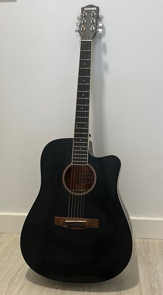 Guitarra acústica Donner DAR-1CB negra