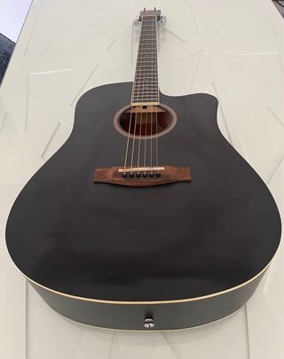 Guitarra acústica Donner DAR-1CB negra