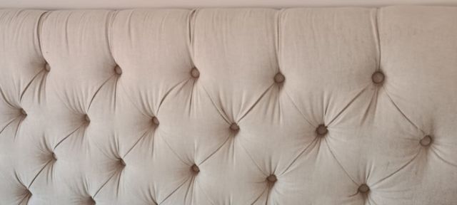 Cabezal cama beige - tapizado