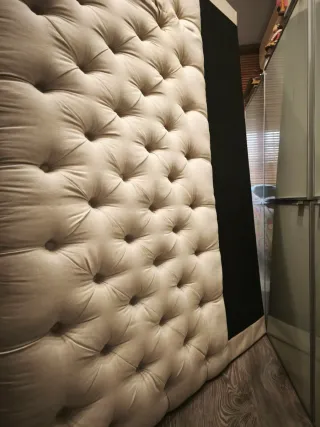 Cabezal cama beige - tapizado