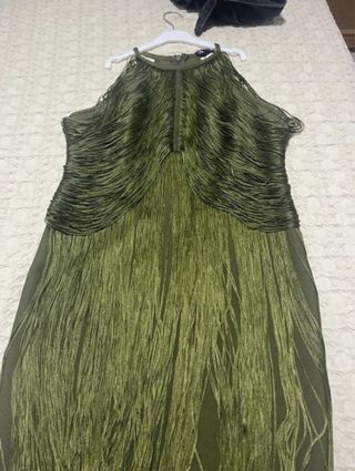 Vestido largo flecos verde oliva
