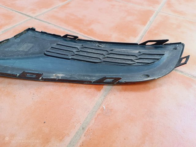 Rejilla frontal Polo