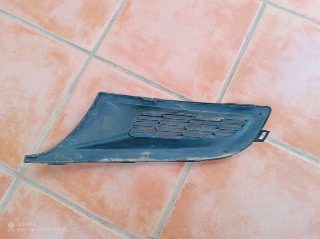 Rejilla frontal Polo