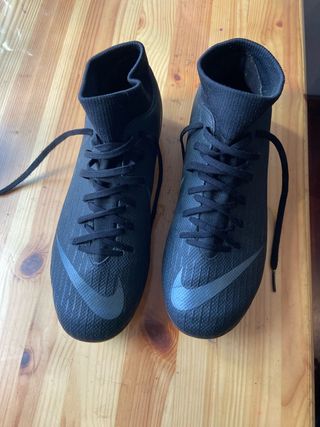 Botas Nike Fútbol - Negras