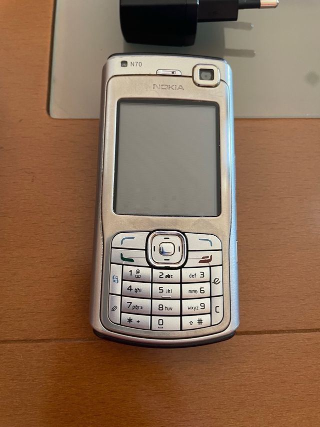 Teléfonos Nokia y LG antiguos