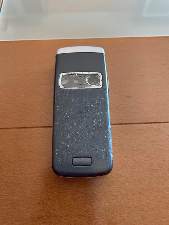 Teléfonos Nokia y LG antiguos