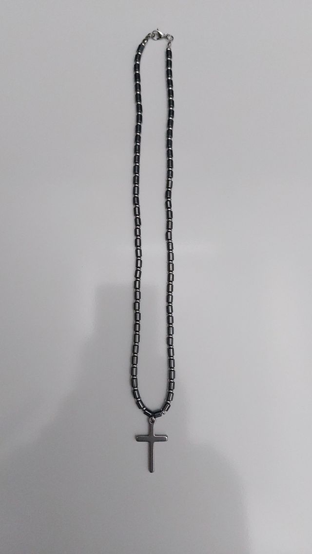 Collana uomo ematite croce